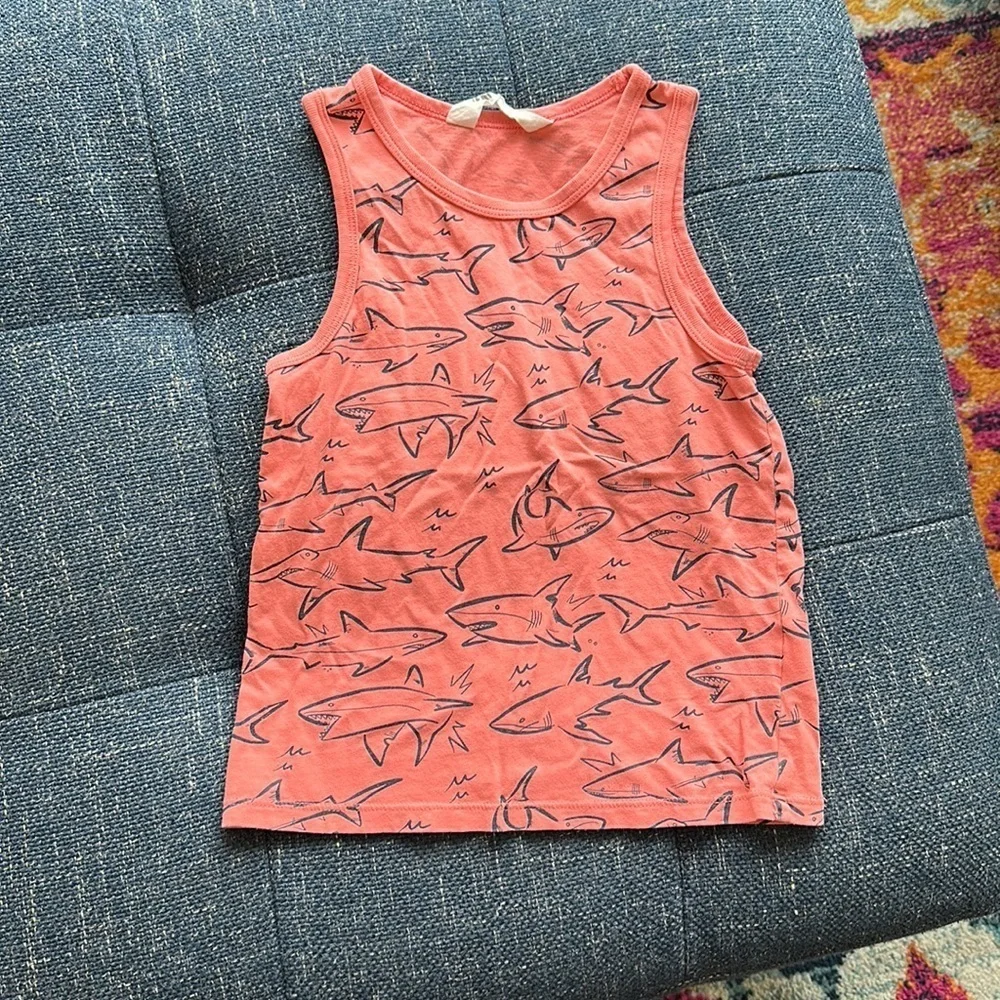 H&M shark tank top